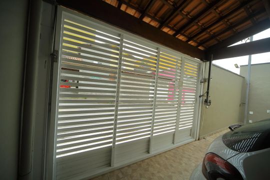 Garagem  de casa de condomínio à venda com 2 quartos, 120m² em Bairro dos Casa, São Bernardo do Campo