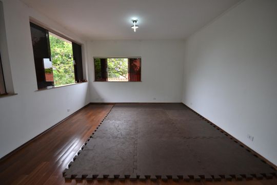 Sala 2 de casa para alugar com 7 quartos, 261m² em Instituto de Previdencia, São Paulo