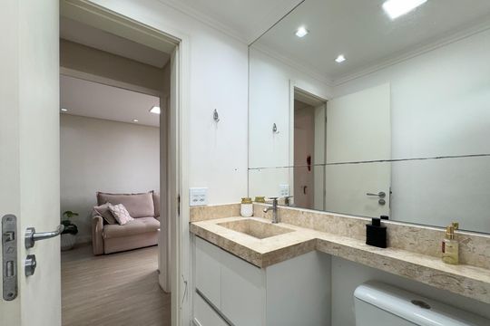 Banheiro Social de apartamento à venda com 2 quartos, 54m² em Vila Santa Rita de Cassia, São Bernardo do Campo