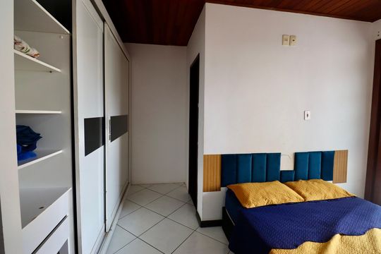 Quarta 1 de casa para alugar com 2 quartos, 90m² em Itapuã, Salvador