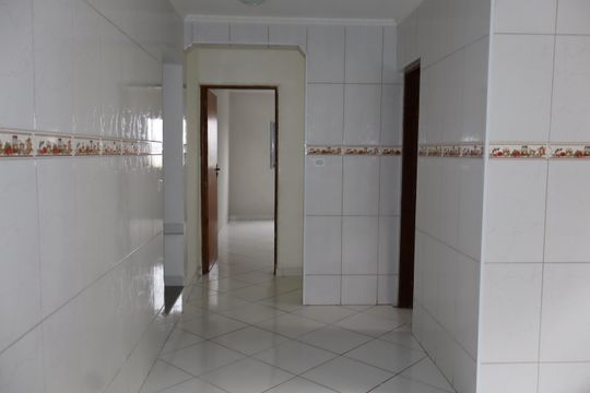 Cozinha de casa à venda com 4 quartos, 182m² em Jardim Sao Roberto, São Paulo