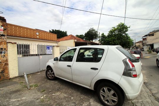 Fachada de casa para alugar com 2 quartos, 90m² em Vila da Penha, Rio de Janeiro