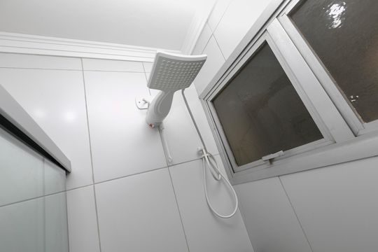 BANHEIRO de kitnet/studio para alugar com 1 quarto, 32m² em Bosque, Campinas