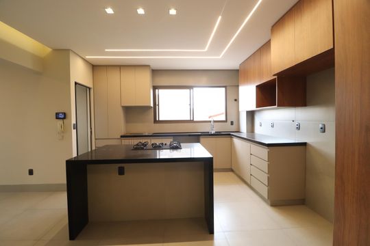 Cozinha de apartamento para alugar com 3 quartos, 90m² em Osvaldo, Uberlândia