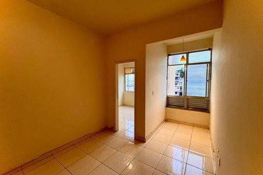 Apartamento para alugar com 2 quartos, 80m² em Centro, Rio de Janeiro