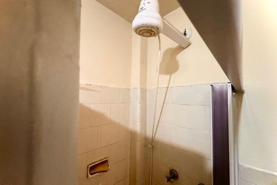 Banheiro de apartamento para alugar com 2 quartos, 80m² em Centro, Rio de Janeiro