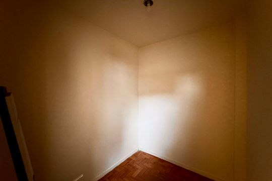 Quarto de Serviço de apartamento para alugar com 2 quartos, 80m² em Centro, Rio de Janeiro