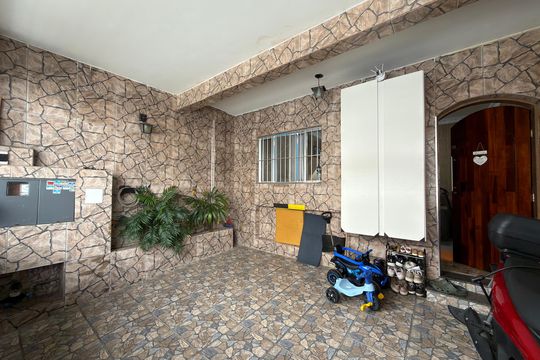 Garagem de casa à venda com 2 quartos, 120m² em Centro, São Bernardo do Campo
