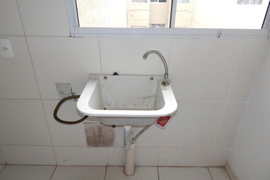 Área de Serviço de apartamento para alugar com 2 quartos, 45m² em Guaratiba, Rio de Janeiro