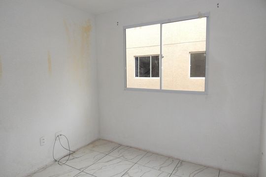 Sala de apartamento para alugar com 2 quartos, 45m² em Guaratiba, Rio de Janeiro
