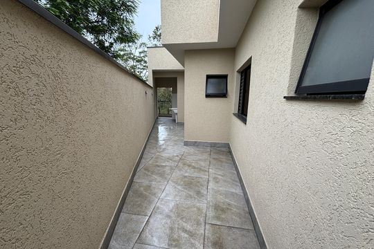 Quintal de casa à venda com 3 quartos, 102m² em Vila Moderna, Ribeirão Pires