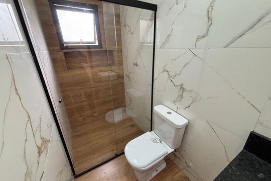 Banheiro suite de casa à venda com 3 quartos, 102m² em Vila Moderna, Ribeirão Pires