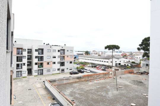 Vista da Sacada de apartamento para alugar com 2 quartos, 49m² em Vargem Grande, Pinhais