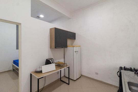 Cozinha de casa para alugar com 1 quarto, 20m² em Jardim Planalto, Carapicuíba