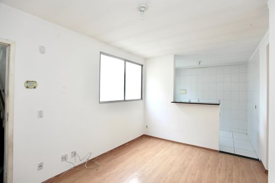 Sala de apartamento para alugar com 2 quartos, 50m² em Bernardo Monteiro, Contagem