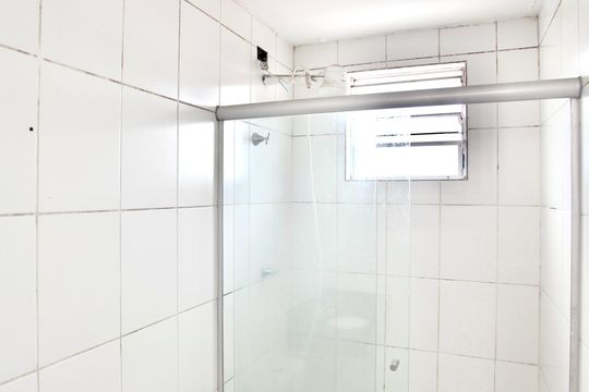 Banheiro Social de apartamento para alugar com 2 quartos, 50m² em Bernardo Monteiro, Contagem