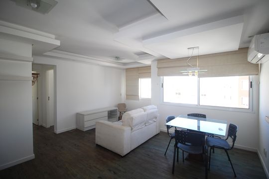 Sala de apartamento para alugar com 2 quartos, 63m² em Vila Ipiranga, Porto Alegre
