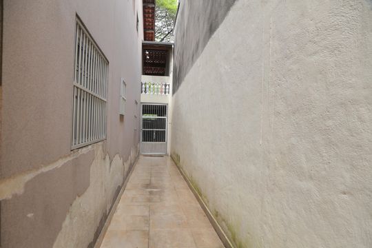 Quintal de casa à venda com 3 quartos, 159m² em Vila Regina, São Paulo