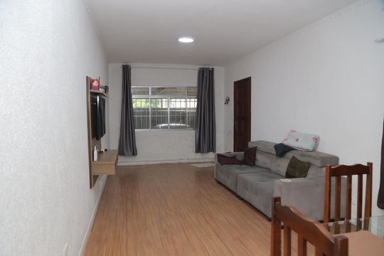 Sala de casa à venda com 3 quartos, 159m² em Vila Regina, São Paulo