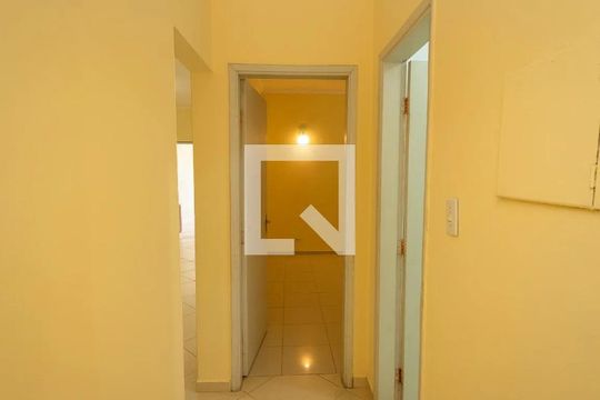 Corredor - Casa 1 de casa à venda com 4 quartos, 192m² em Vila Alves Dias, São Bernardo do Campo