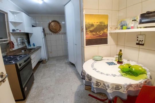 Cozinha de apartamento para alugar com 3 quartos, 116m² em Itaim Bibi, São Paulo