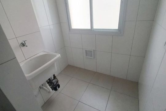 Área de serviço de apartamento à venda com 2 quartos, 58m² em Jardim Itapark, Mauá