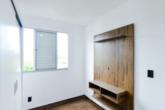 Quarto 2 de apartamento para alugar com 2 quartos, 42m² em Água Chata, Guarulhos