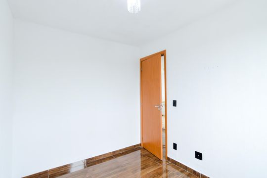 Quarto 1 de apartamento para alugar com 2 quartos, 42m² em Água Chata, Guarulhos