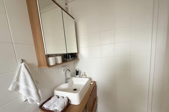 Banheiro de apartamento à venda com 3 quartos, 70m² em Vila Mangalot, São Paulo