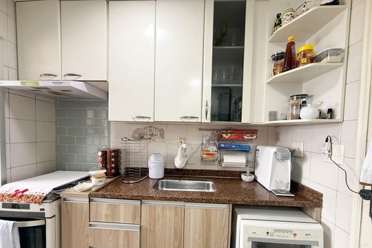 Cozinha de apartamento à venda com 3 quartos, 70m² em Vila Mangalot, São Paulo
