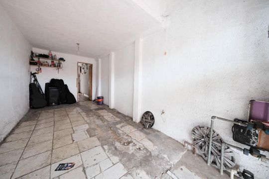 Garagem de casa à venda com 3 quartos, 210m² em Cidade Líder, São Paulo