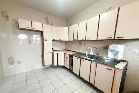 Cozinha de casa à venda com 4 quartos, 185m² em Chácara São João, São Paulo