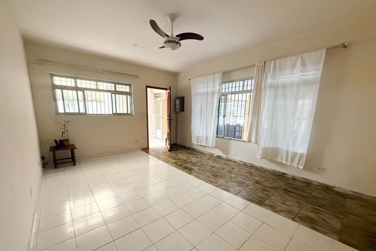 Sala de casa à venda com 4 quartos, 185m² em Chácara São João, São Paulo