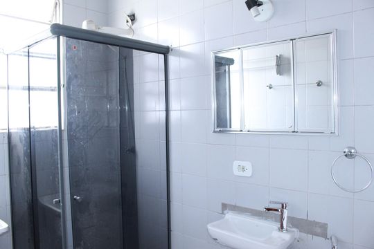 Banheiro de kitnet/studio à venda com 1 quarto, 34m² em Higienópolis, São Paulo
