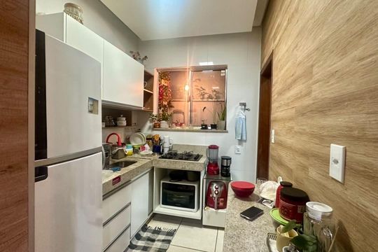 Cozinha de apartamento à venda com 2 quartos, 66m² em Prado, Belo Horizonte