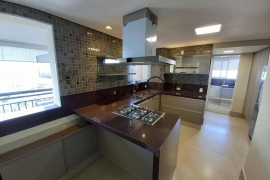 Apartamento à venda com 3 quartos, 208m² em Alto da Boa Vista, São Paulo