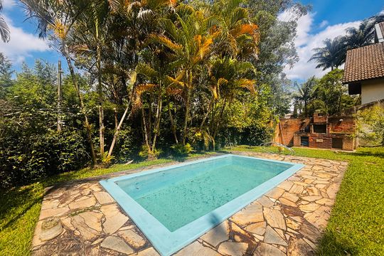 Piscina de casa para alugar com 2 quartos, 225m² em Nova Higienópolis, Carapicuíba