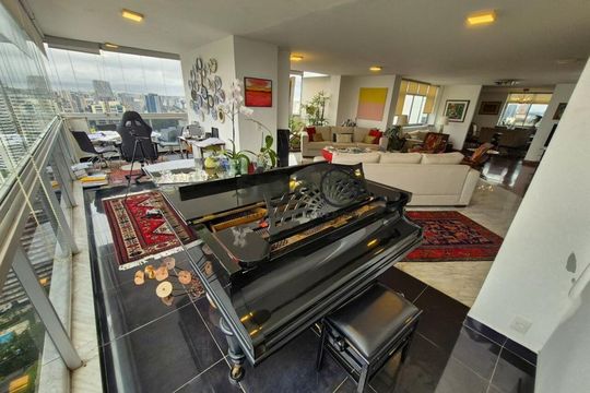 Apartamento à venda com 4 quartos, 735m² em Real Parque, São Paulo