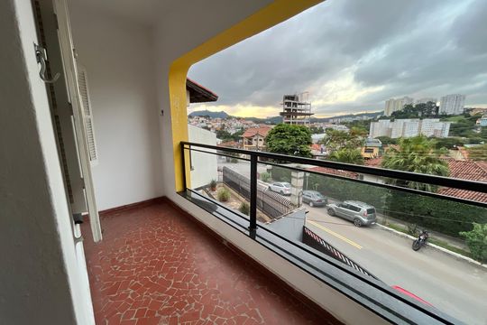 Varanda do Quarto 2 de casa à venda com 3 quartos, 181m² em Chácara Inglesa, São Paulo