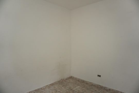 Kitnet/Studio para alugar com 1 quarto, 4m² em Parque Fernanda, Embu das Artes