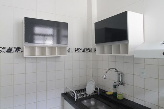 Cozinha e Área de Serviço de apartamento para alugar com 3 quartos, 65m² em Serrano, Belo Horizonte