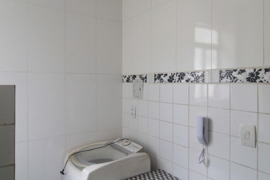 Cozinha e Área de Serviço de apartamento para alugar com 3 quartos, 65m² em Serrano, Belo Horizonte