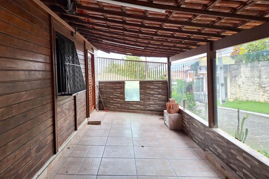 Quintal de casa de condomínio à venda com 4 quartos, 261m² em Sapê, Niterói