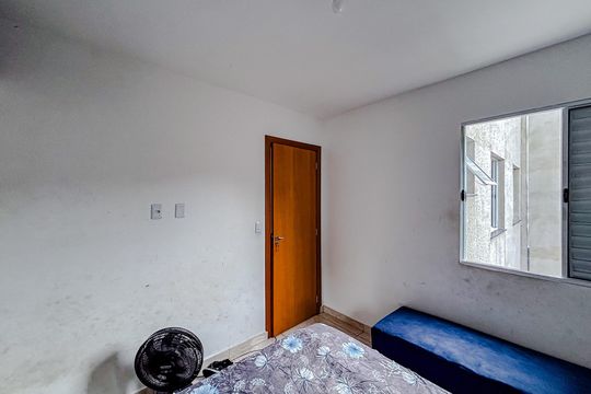 Quarto 2 de apartamento para alugar com 2 quartos, 42m² em Parque Cruzeiro do Sul, São Paulo