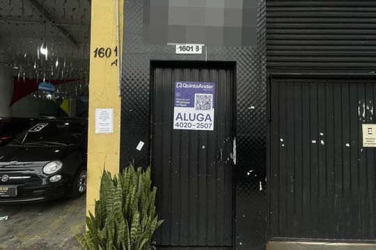 Fachada+Placa de apartamento para alugar com 2 quartos, 90m² em Vila Americana, São Paulo