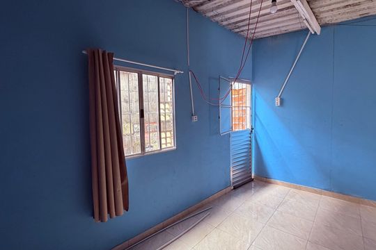 Casa para alugar com 1 quarto, 8m² em Jardim Tonato, Carapicuíba