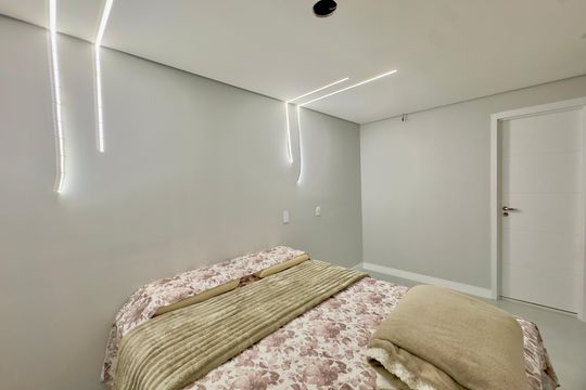 Suite de apartamento para alugar com 3 quartos, 83m² em Jardim Flor da Montanha, Guarulhos