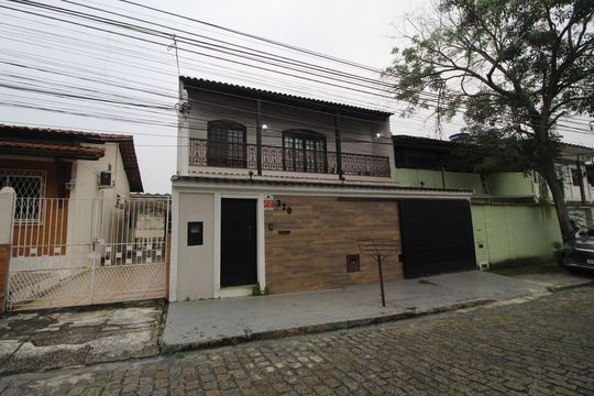 Fachada de casa de condomínio à venda com 5 quartos, 175m² em Freguesia (jacarepaguá), Rio de Janeiro