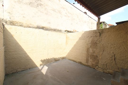 Área de Serviço de casa para alugar com 1 quarto, 70m² em Parque Peruche, São Paulo