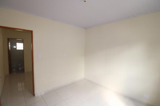 Quarto 1 de casa para alugar com 1 quarto, 70m² em Parque Peruche, São Paulo